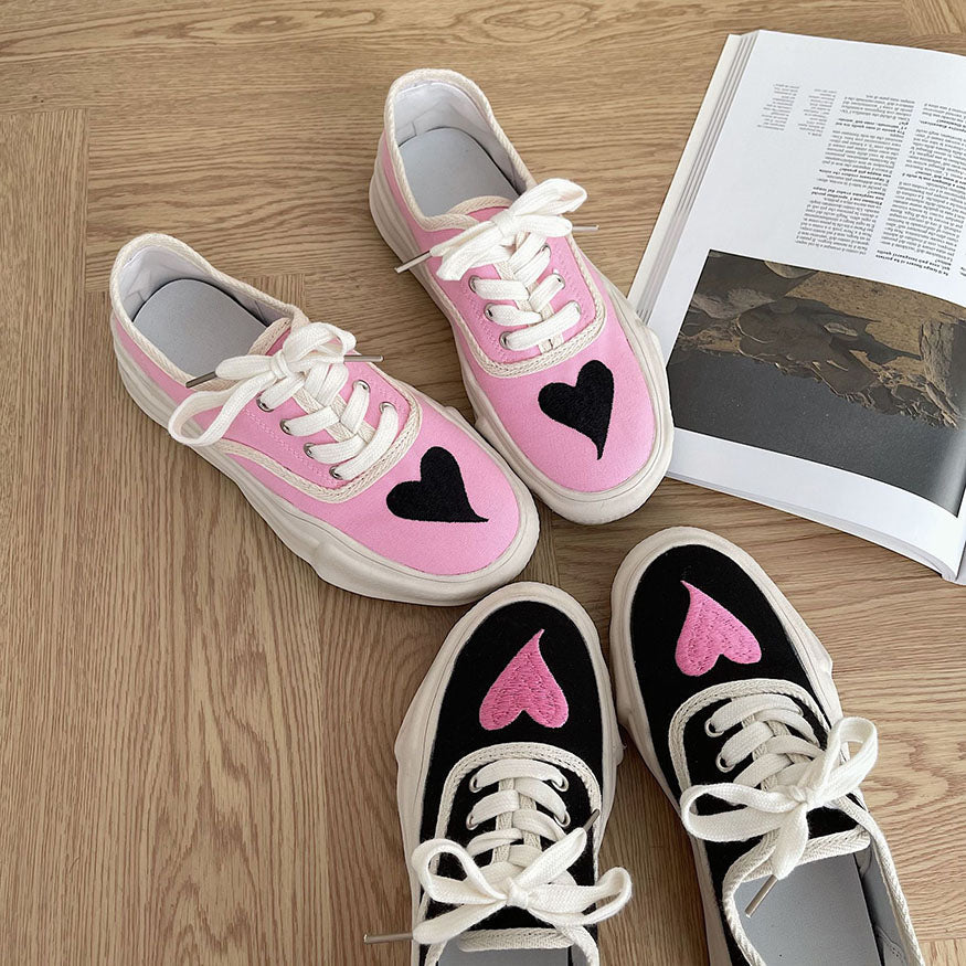 Heart Pattern Embroidered Canvas Sneakers