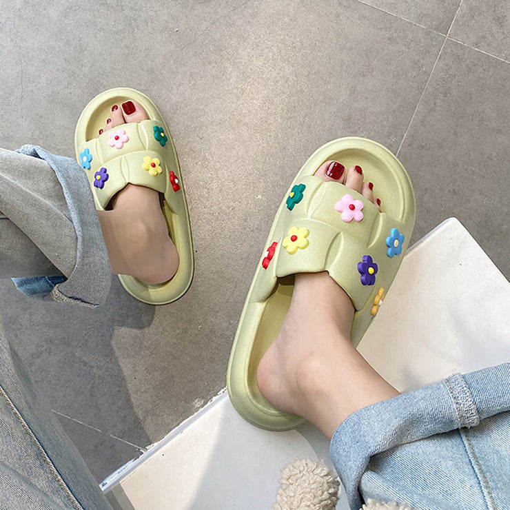 Colorful Flower Bread Casual Slides